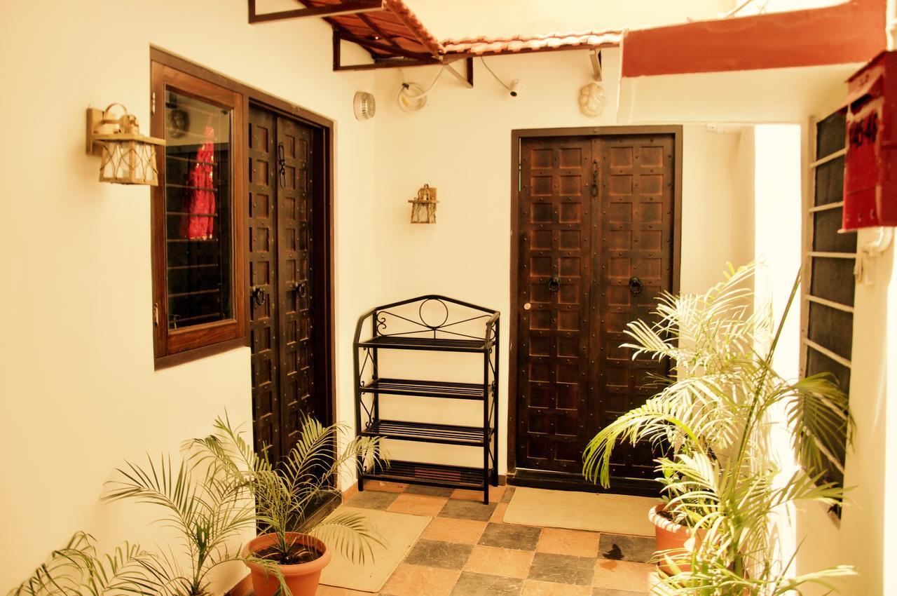 Pathik Niwas Bed & Breakfast ชัยปุระ ภายนอก รูปภาพ